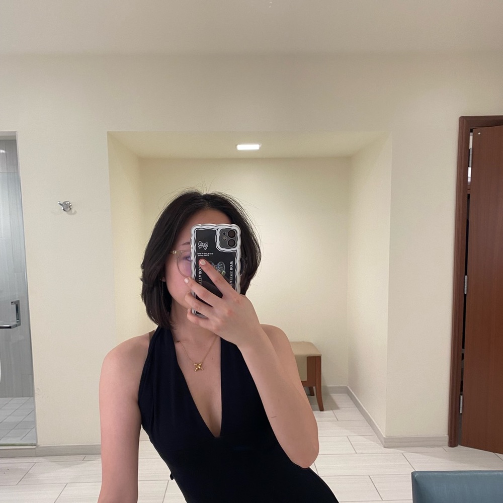 Meet your Posher, Aeri